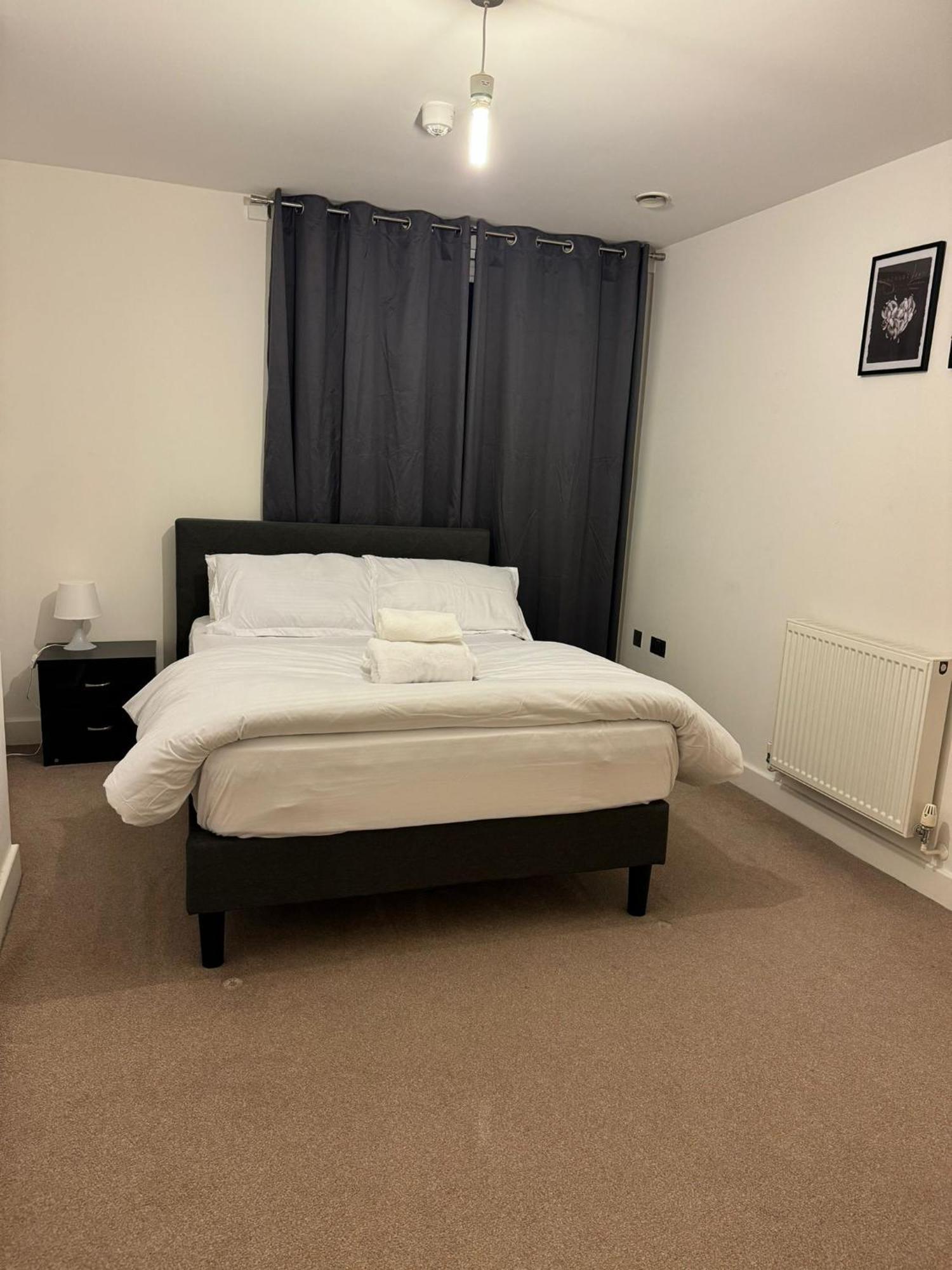 Spacious 2 Bedrooms Apartment In Stratford 런던 외부 사진